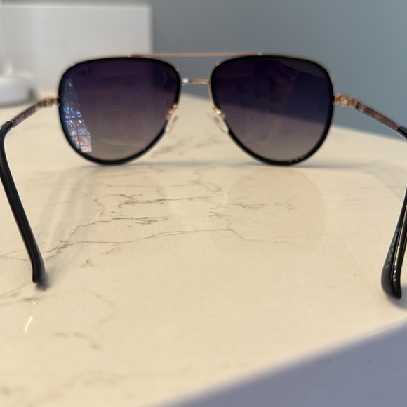 Quay aviator sunglasses - Picture 2 of 4